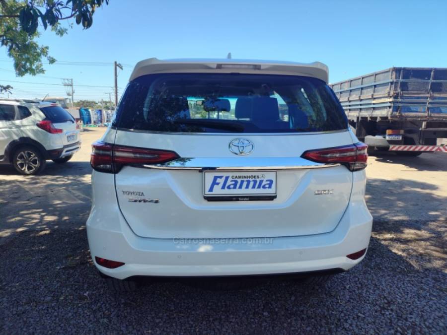 TOYOTA - HILUX SW4 - 2021/2021 - Branca - Sob Consulta