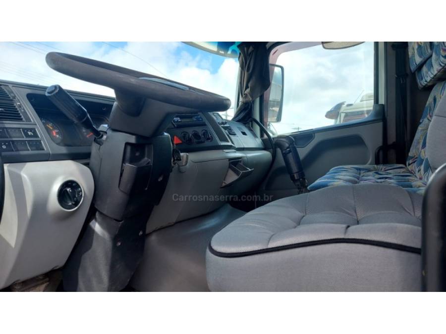 VOLKSWAGEN - 17-250 - 2011/2011 - Branca - Sob Consulta