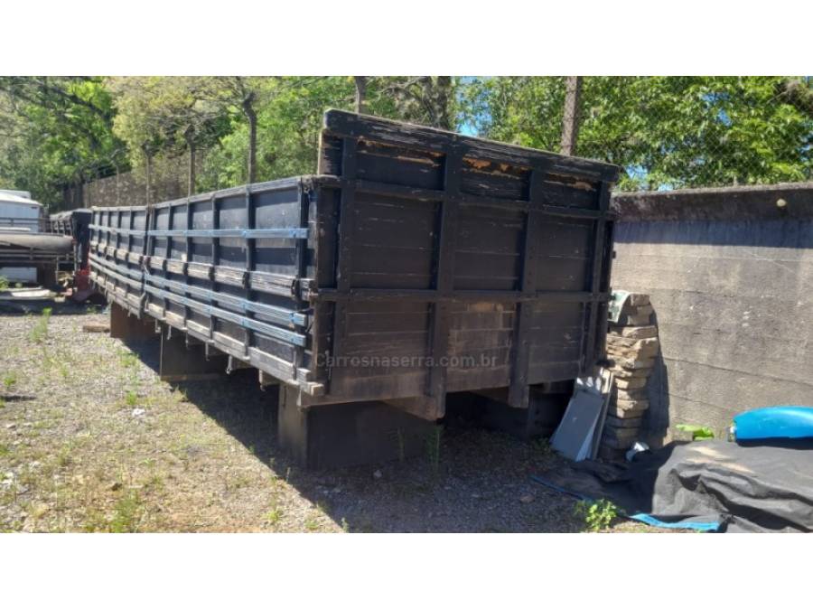 GUERRA - CARGA SECA - 2002/2002 - Preta - R$ 13.000,00