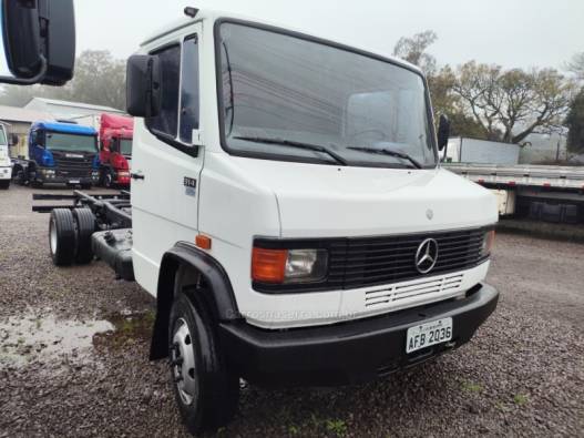 MERCEDES-BENZ - 914 - 1994/1994 - Branca - Sob Consulta