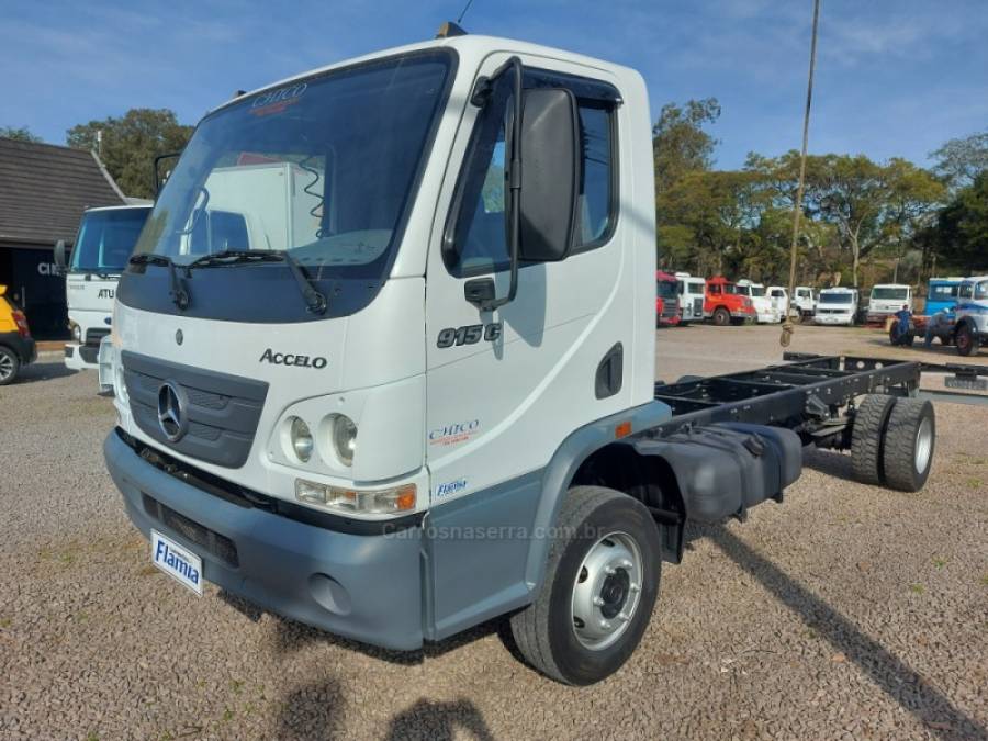 MERCEDES-BENZ - ACCELO 915 - 2011/2011 - Branca - Sob Consulta