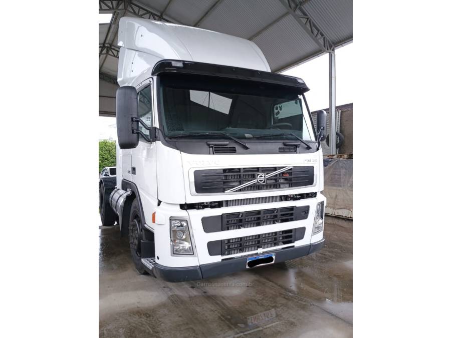 VOLVO - FM-12 - 2006/2006 - Branca - R$ 140.000,00