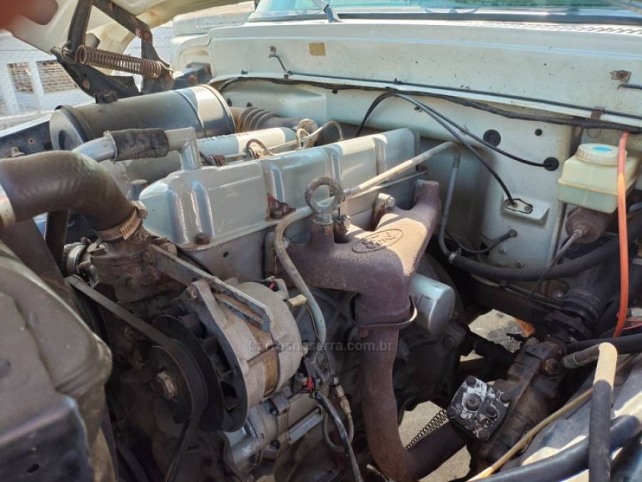 FORD - F-4000 - 1987/1988 - Cinza - Sob Consulta