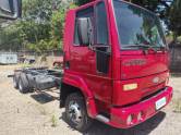 FORD - CARGO 815 - 2010/2011 - Vermelha - R$ 169.900,00