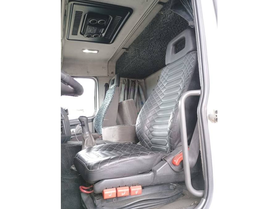 VOLVO - FM-12 - 2006/2006 - Branca - R$ 140.000,00
