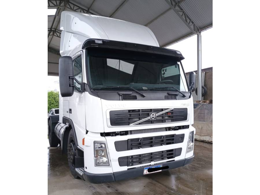 VOLVO - FM-12 - 2006/2006 - Branca - R$ 140.000,00